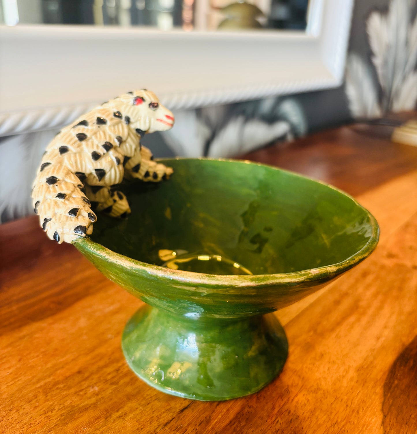 Pangolin sweet bowl